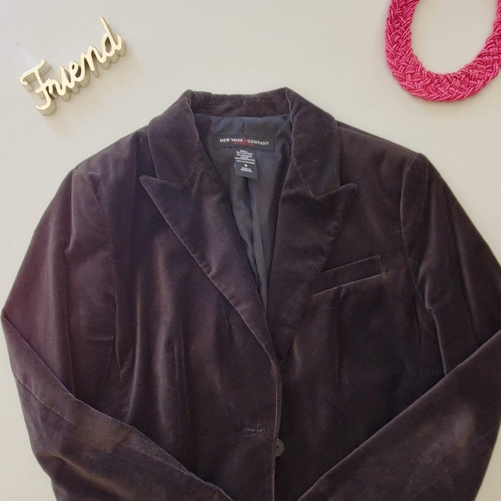 Velvet type black blazer
